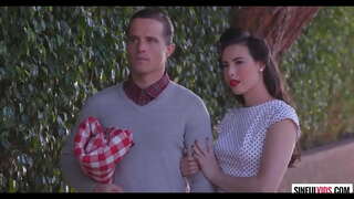 ˜�거운 몇 케이 Calvert 및 로비 Echo 외 성