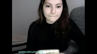 Cailín sexy flash tits webnudecam.com