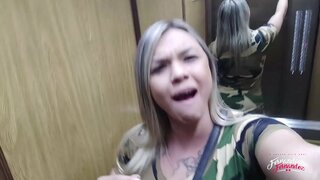 گرم ، شہوت انگیز لڑکی چوسنے کی عادت لنڈ ، اور دوست, d.